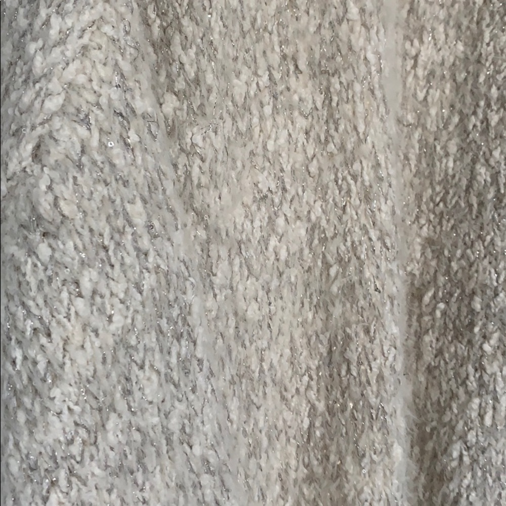 Sweater - Picture 3 of 8